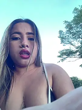 lunaxxx 69 online show from July 24, 2026, 8:38 pm