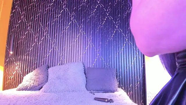 Annie paradise17 online show from October 29, 2025, 12:09 am