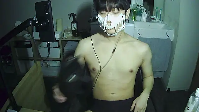 sdamvo2 online show from April 12, 2026, 12:41 pm