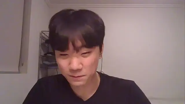 sdamvo2 online show from March 7, 2025, 1:40 pm