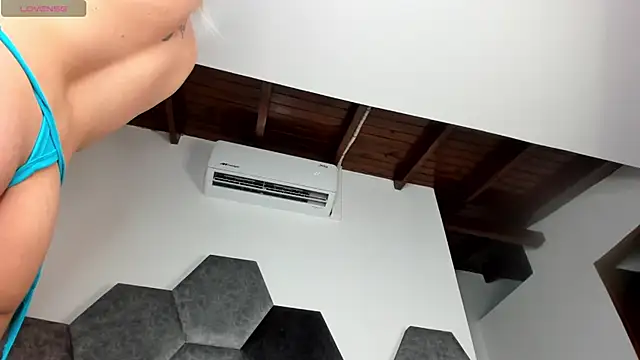 Snapshot of Dylan_Turnerr chatting on September 29, 2025, 8:58 pm Dylan Turnerr online show from September 29, 2025, 8:58 pm