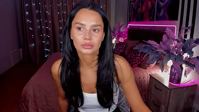 DanaSincere online show from October 25, 2025, 5:50 am