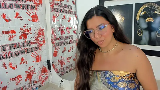 emilyy cooperr online show from November 6, 2025, 11:58 am