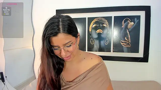 emilyy cooperr online show from November 15, 2025, 12:09 pm