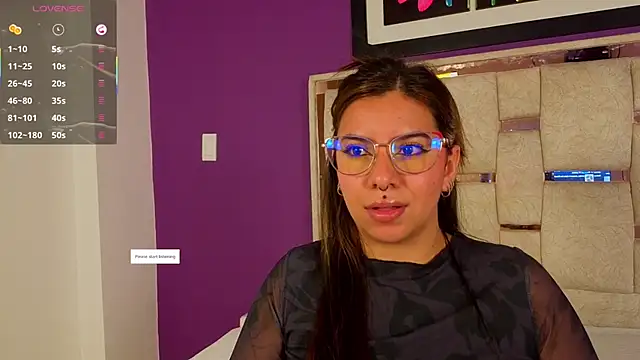 emilyy cooperr online show from April 20, 2026, 12:19 pm