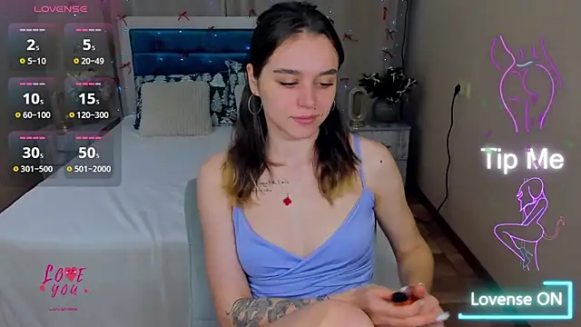 EmelyMason online show from January 8, 2026, 12:33 pm