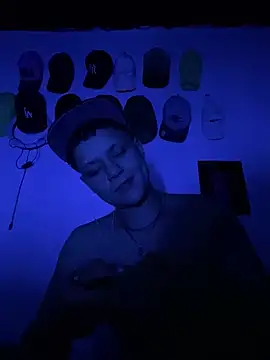 demimoore222 online show from March 19, 2025, 6:03 am