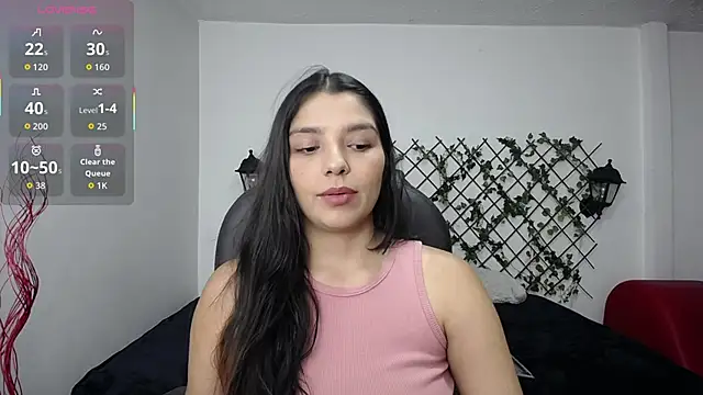 Snapshot of issa__nassar chatting on November 8, 2025, 1:58 pm issa nassar online show from November 8, 2025, 1:58 pm