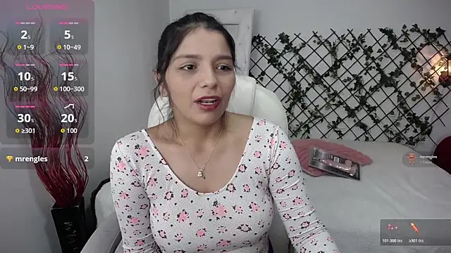 Snapshot of issa__nassar chatting on November 23, 2025, 2:16 pm issa nassar online show from November 23, 2025, 2:16 pm