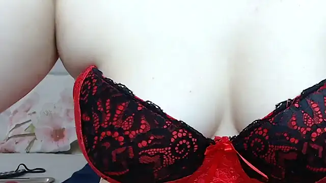 Sweet Yoon online show from October 29, 2025, 4:11 am