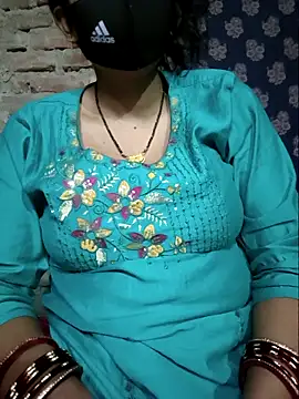 Sexyradha  online show from April 19, 2026, 6:10 pm