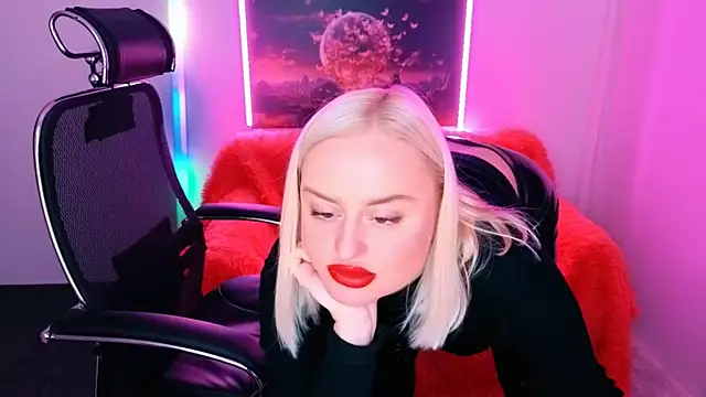 Miss Alice Silver online show from September 29, 2025, 8:14 pm