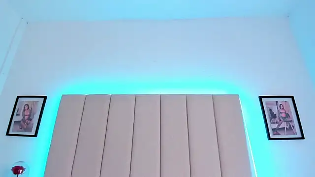 aurora collinss  online show from March 23, 2026, 8:52 pm