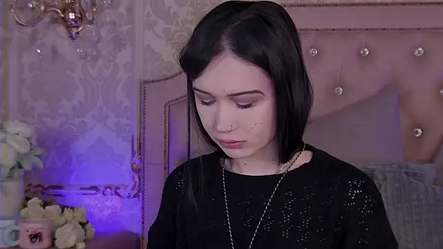 HeatherSweet  online show from March 22, 2026, 6:20 pm