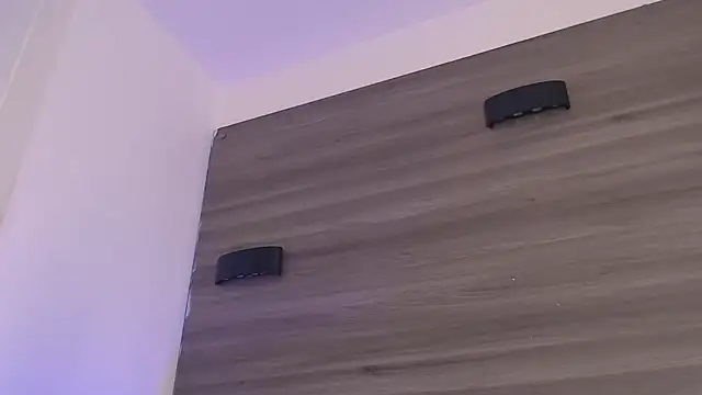 SashaNova online show from April 1, 2026, 5:09 am