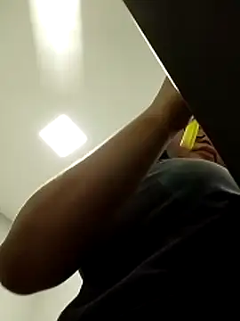 viviksmel online show from December 3, 2025, 5:01 pm