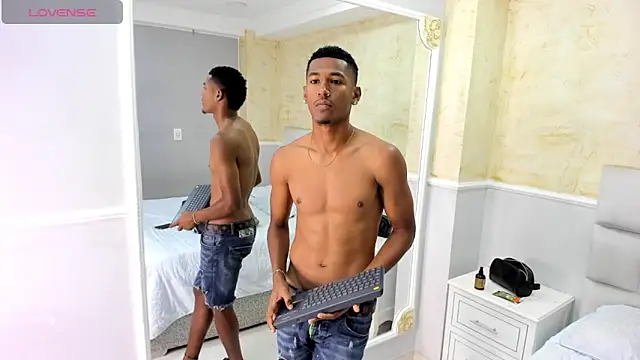 Snapshot of LexiAndDeker chatting on September 9, 2025, 4:05 pm LexiAndDeker online show from September 9, 2025, 4:05 pm