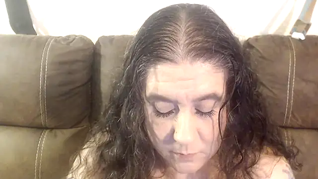 Dreaming Of Blue online show from January 11, 2026, 12:17 am