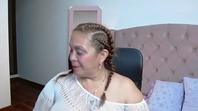 Snapshot of scarlettbooty chatting on March 9, 2025, 3:43 am scarlettbooty online show from March 9, 2025, 3:43 am