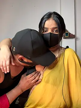 Snapshot of etihotyy chatting on October 7, 2025, 8:26 am etihotyy online show from October 7, 2025, 8:26 am