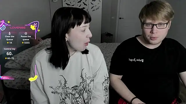 Snapshot of JayMollyy chatting on February 3, 2026, 5:51 pm JayMollyy online show from February 3, 2026, 5:51 pm