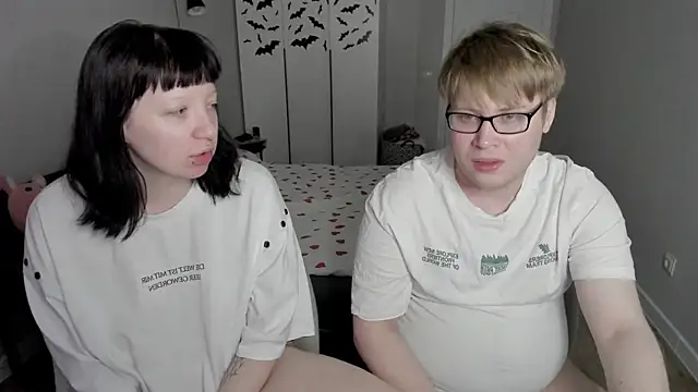 Snapshot of JayMollyy chatting on January 18, 2026, 4:54 pm JayMollyy online show from January 18, 2026, 4:54 pm