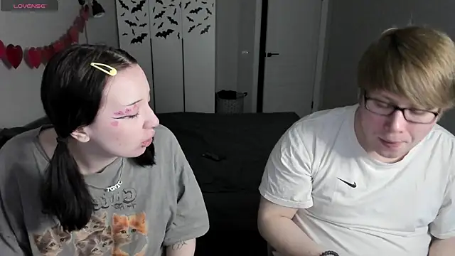 Snapshot of JayMollyy chatting on April 15, 2026, 5:28 pm JayMollyy online show from April 15, 2026, 5:28 pm