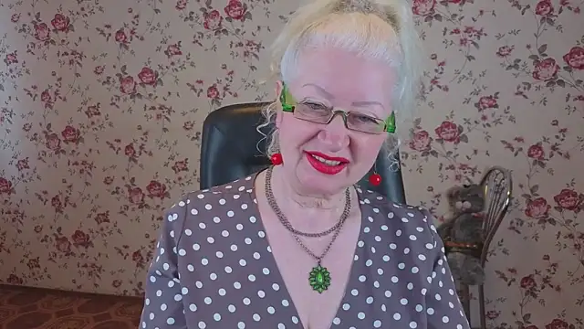 Maya Mayflower online show from April 12, 2026, 3:10 am