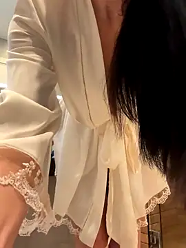 Vanessao1 online show from November 7, 2025, 7:57 am