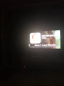 Swoopyx online show from February 8, 2026, 3:26 am
