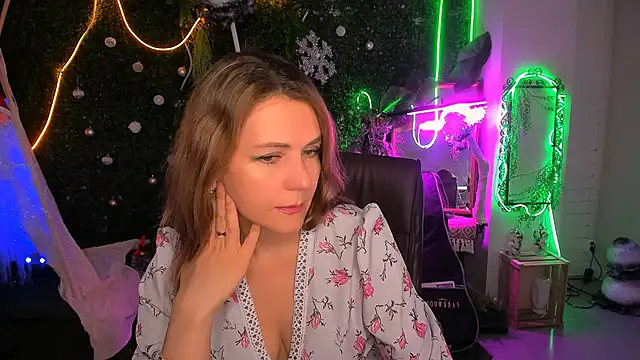 Snapshot of NicoleHitman chatting on January 15, 2026, 1:25 pm NicoleHitman online show from January 15, 2026, 1:25 pm