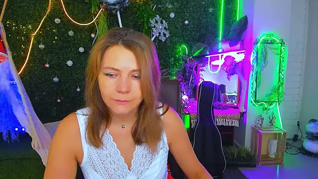 Snapshot of NicoleHitman chatting on January 18, 2026, 9:35 am NicoleHitman online show from January 18, 2026, 9:35 am