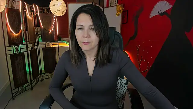 NicoleHitman online show from March 17, 2025, 5:12 am