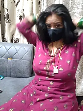 Decant Ruhi143 online show from October 14, 2025, 1:39 am