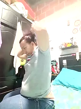 Antonela45 online show from March 25, 2026, 2:44 am