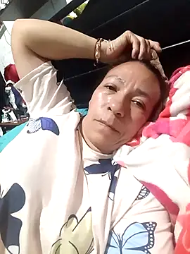 Antonela45 online show from April 13, 2026, 11:20 pm