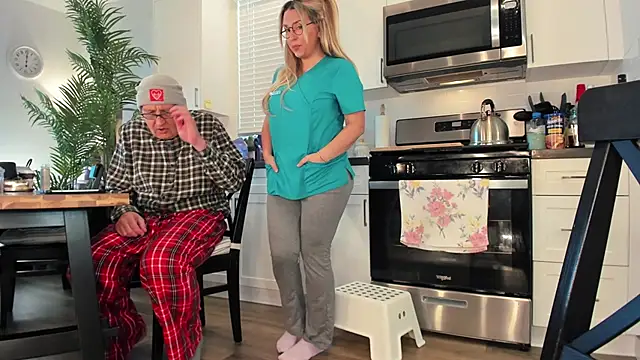 Snapshot of realtoxxxxmaria chatting on November 11, 2025, 1:17 pm realtoxxxxmaria online show from November 11, 2025, 1:17 pm