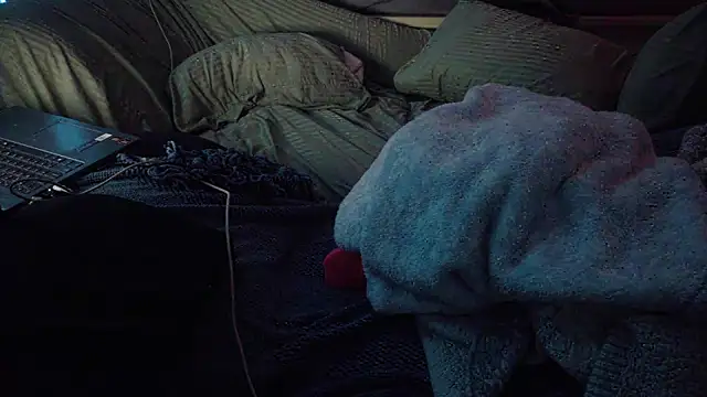 Biguy211xh online show from March 12, 2026, 11:03 am