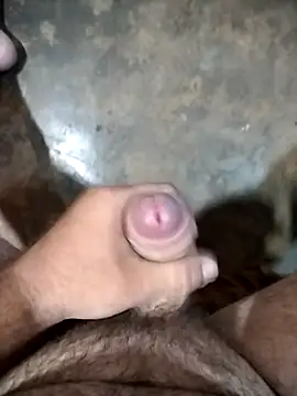 Snapshot of mivergom chatting on February 15, 2026, 7:57 pm mivergom online show from February 15, 2026, 7:57 pm