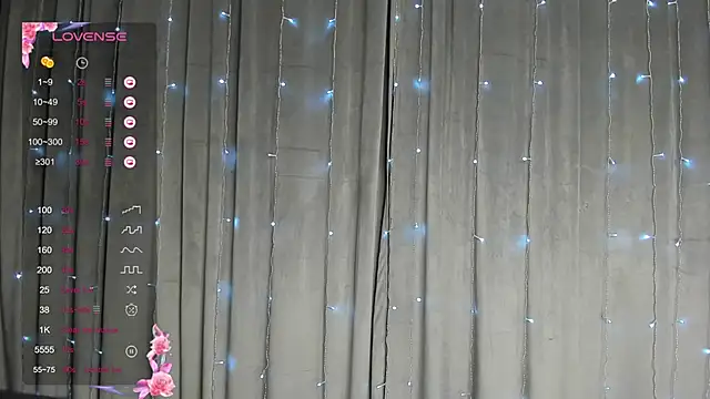 EvaTheHeart online show from December 3, 2025, 12:44 am