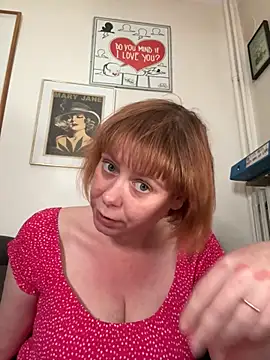 VeraaFlynn online show from April 21, 2026, 11:06 am