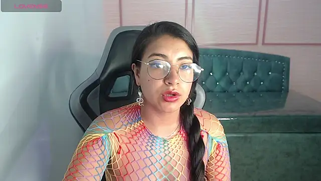 Snapshot of alexa_romero_t chatting on October 27, 2025, 1:01 pm alexa romero t online show from October 27, 2025, 1:01 pm