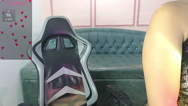 Snapshot of alexa_romero_t chatting on November 11, 2025, 12:44 pm alexa romero t online show from November 11, 2025, 12:44 pm