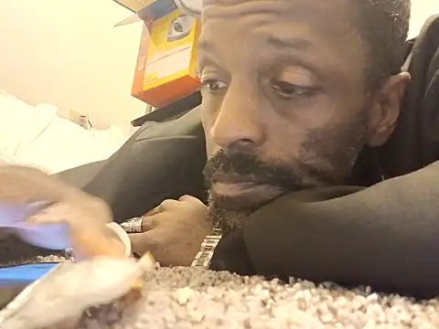 Snapshot of BadazzRXL chatting on September 29, 2025, 7:59 am BadazzRXL online show from September 29, 2025, 7:59 am