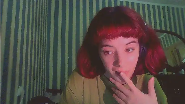  Amber Doll  online show from October 13, 2025, 7:37 pm