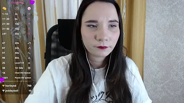 KateForLove online show from March 13, 2025, 1:29 pm