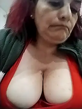 Snapshot of BiancaSteel chatting on October 23, 2025, 12:20 am BiancaSteel online show from October 23, 2025, 12:20 am