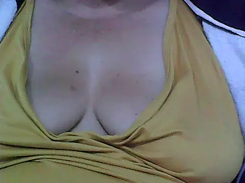 Snapshot of BiancaSteel chatting on December 2, 2025, 11:23 am BiancaSteel online show from December 2, 2025, 11:23 am