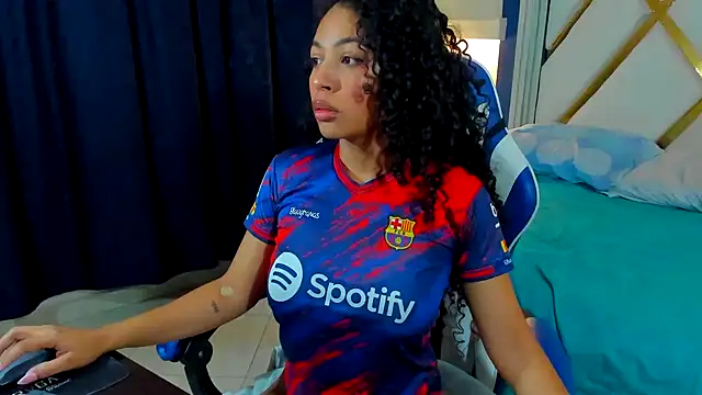 Snapshot of Sasha_rd chatting on October 8, 2025, 1:23 pm Sasha rd online show from October 8, 2025, 1:23 pm