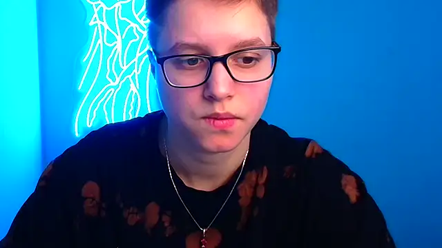 Bella Swannn online show from March 11, 2025, 9:24 am